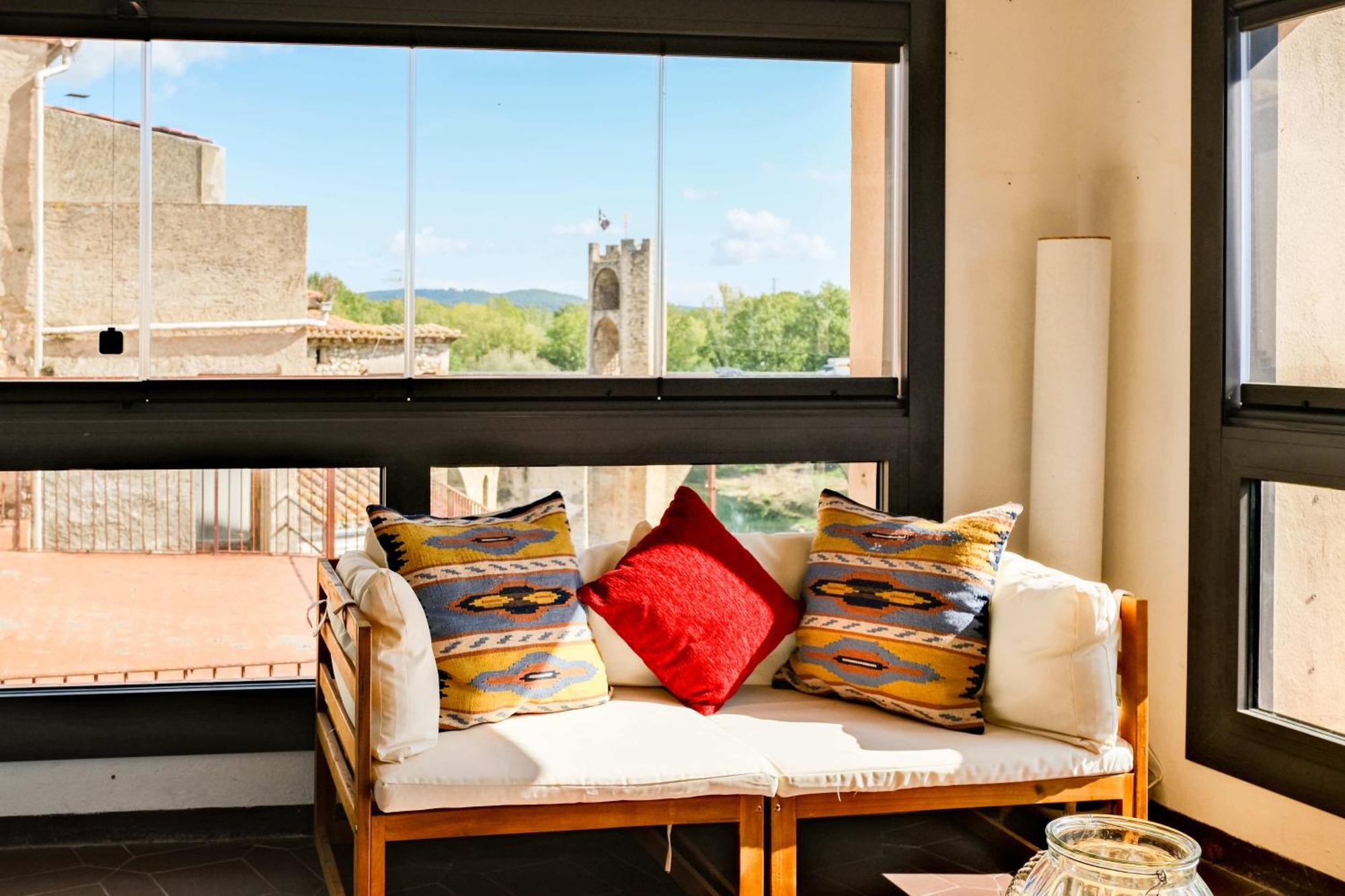 10 Del Pont Alojamiento Con Vistas Panoramicas Besalú Eksteriør bilde