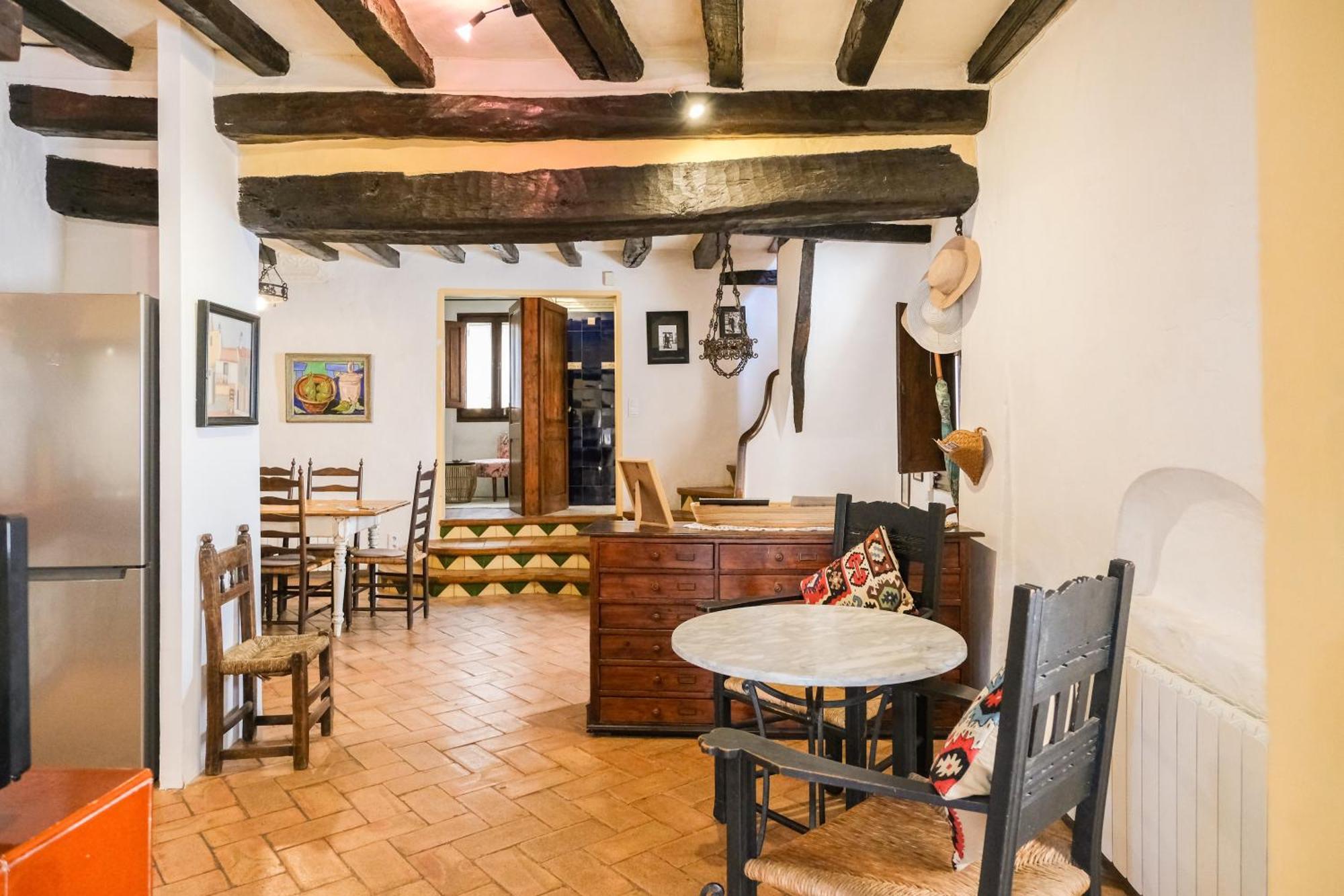10 Del Pont Alojamiento Con Vistas Panoramicas Besalú Eksteriør bilde