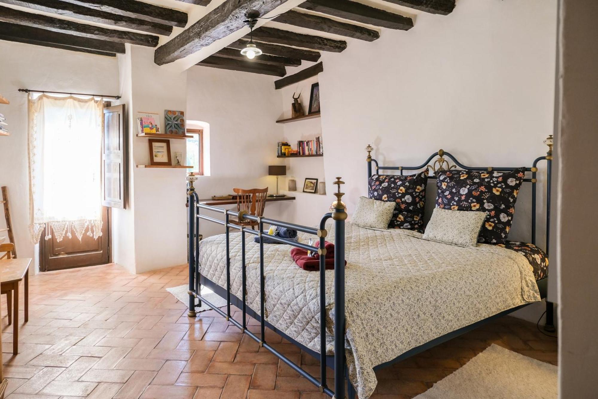 10 Del Pont Alojamiento Con Vistas Panoramicas Besalú Eksteriør bilde