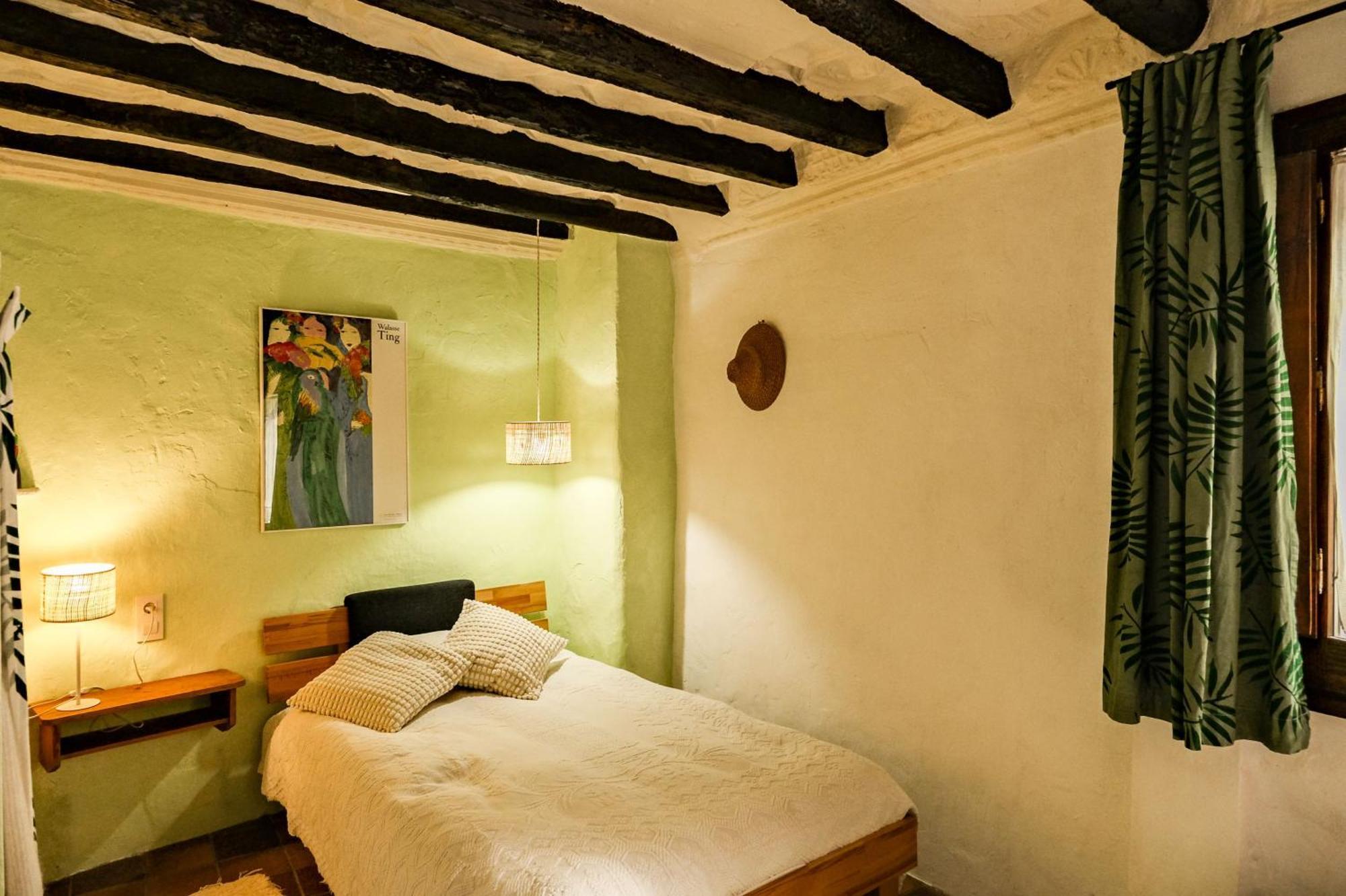10 Del Pont Alojamiento Con Vistas Panoramicas Besalú Eksteriør bilde